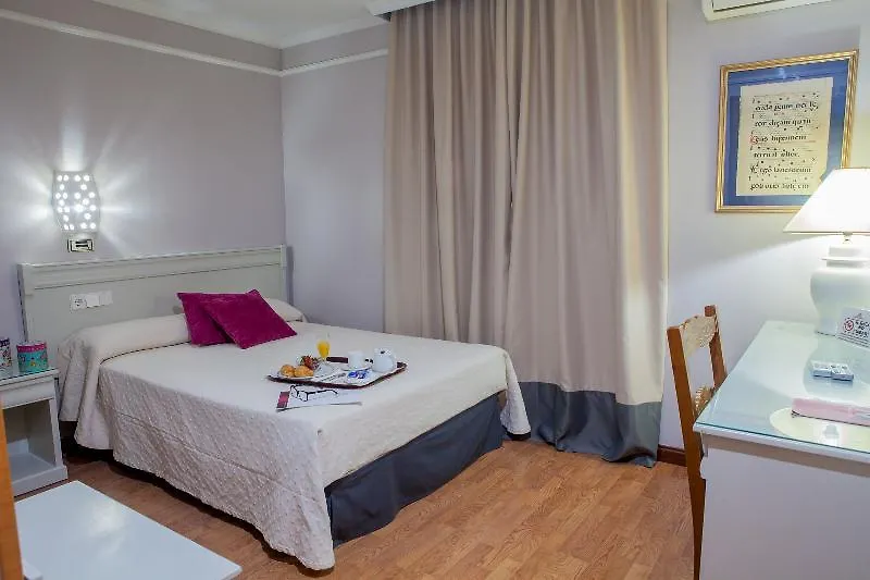 Hotel Dona Blanca جيريز